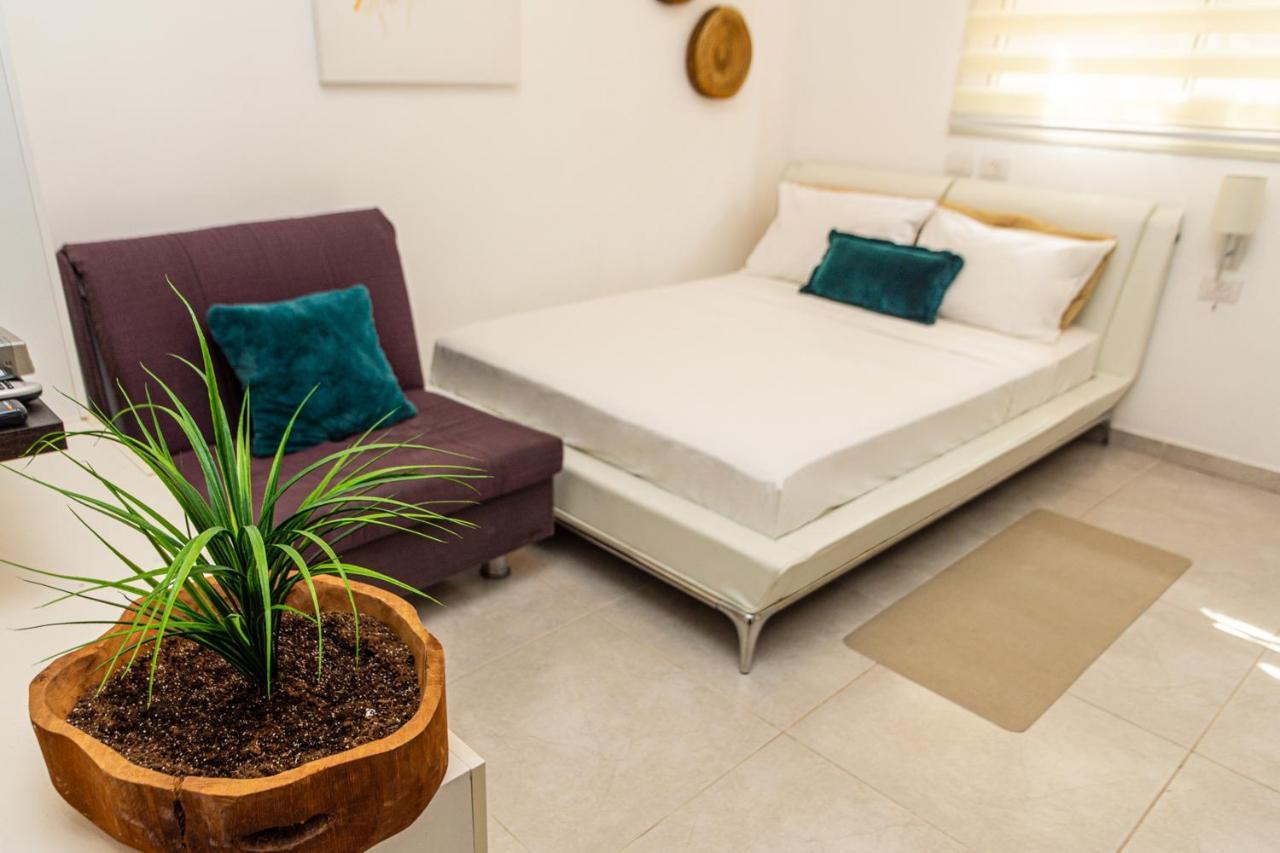 סטודיו 10 Studio Apartment Eilat Exterior photo